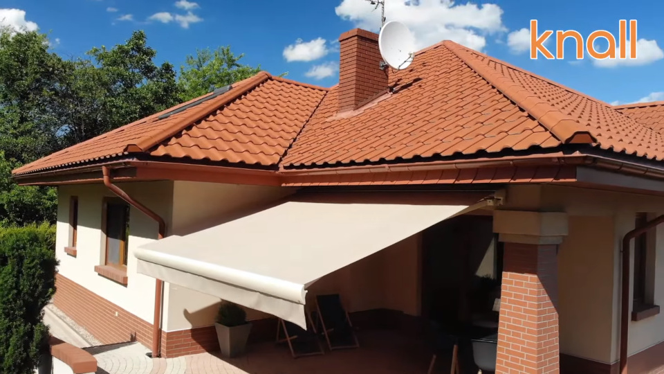 demo video of the terrace awning